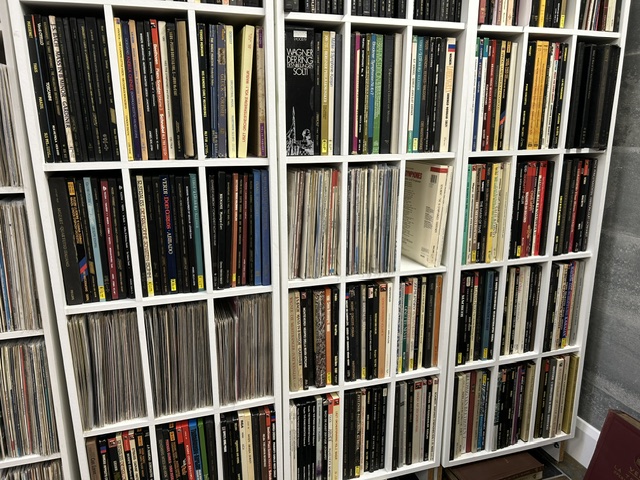Shelves 1788542255373