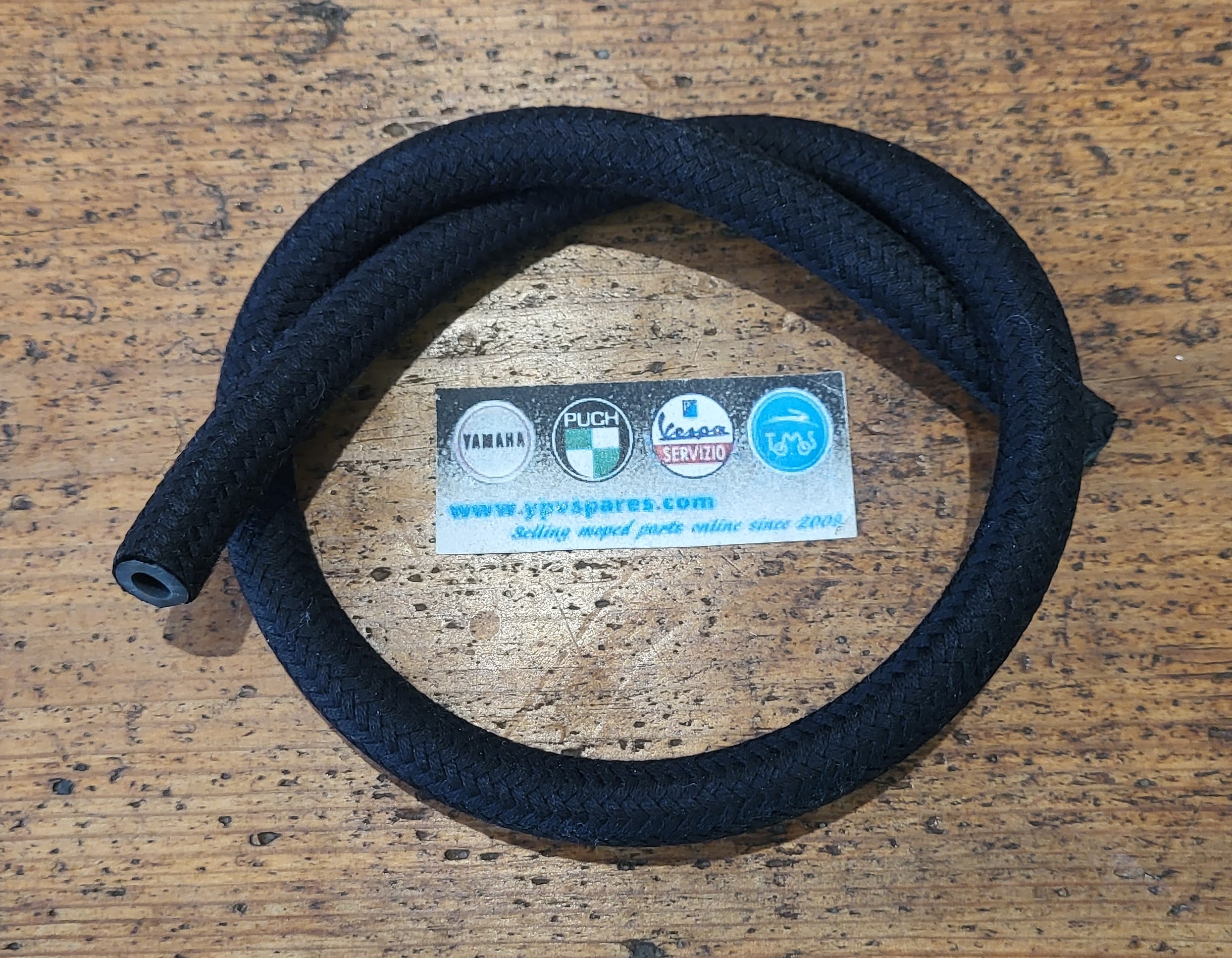 Neoprene reinforced fuel pipe for 6mm fittings (5.5mm I.D.)