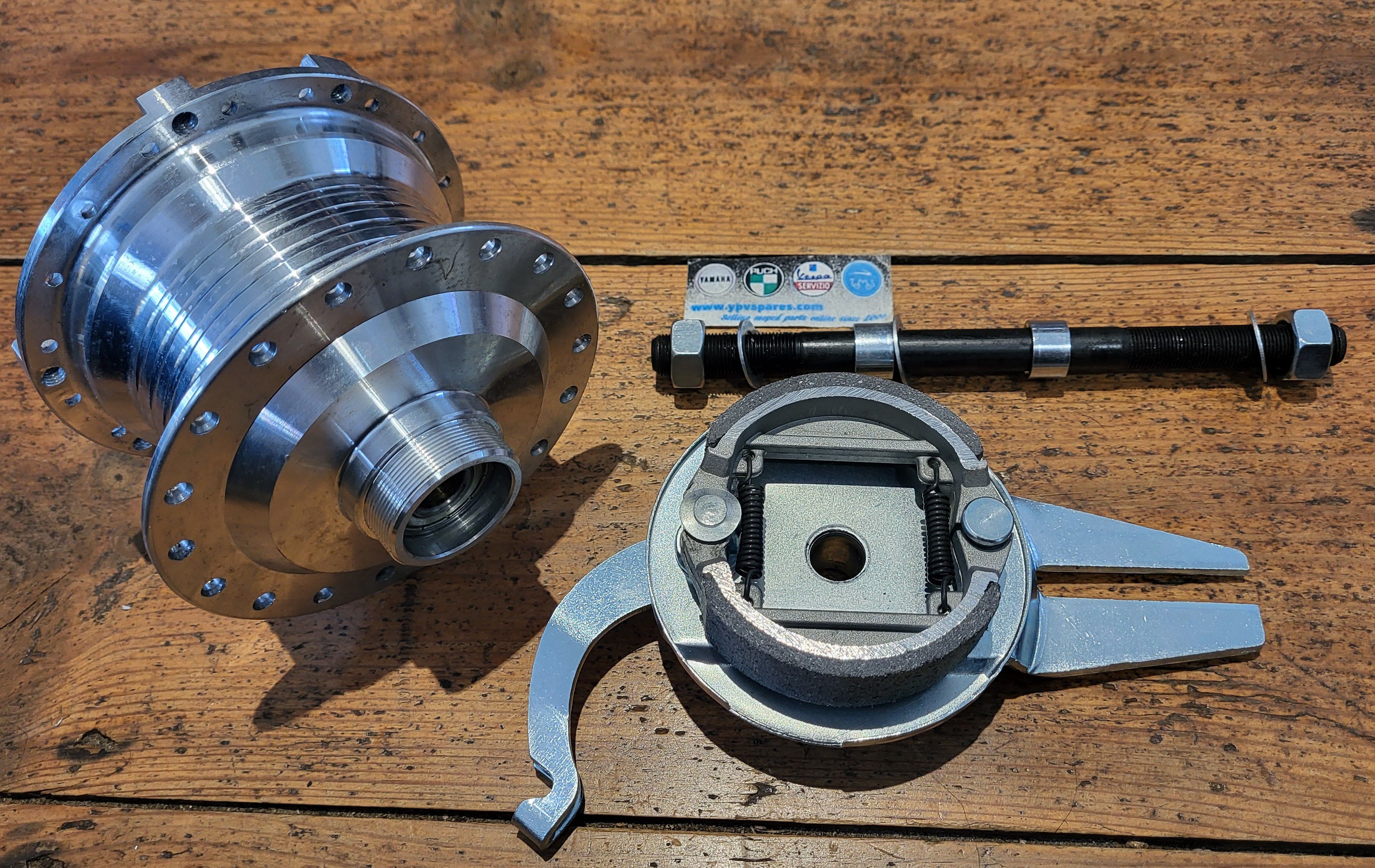 Puch Maxi rear wheel hub complete (6001 bearings)