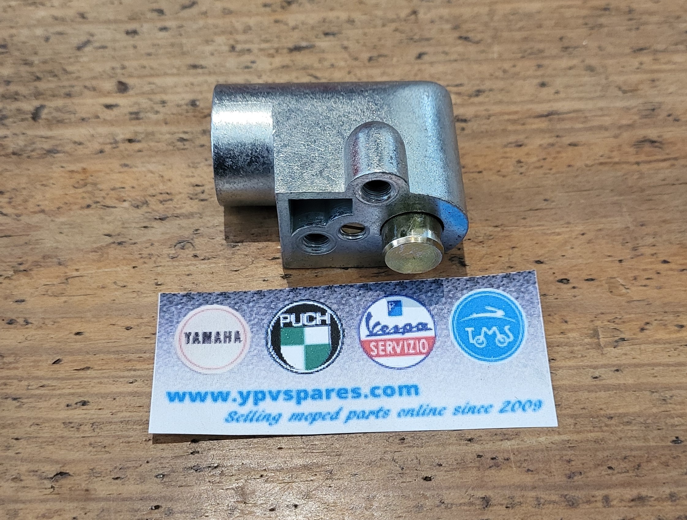 Yamaha FS1/FS1E Steering lock.
