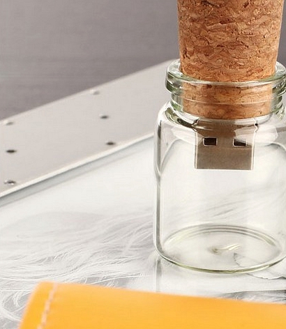 Thumbdrives - Bottle Secret Note