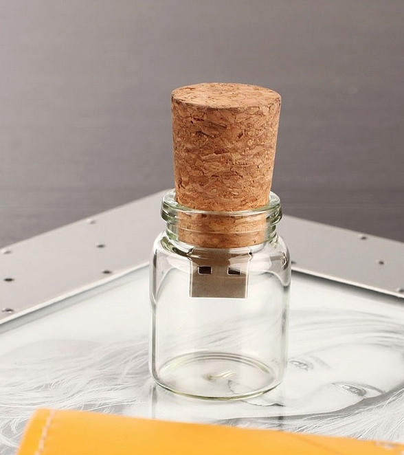 Thumbdrives - Bottle Secret Note