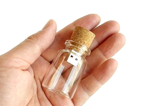 Thumbdrives - Bottle Secret Note