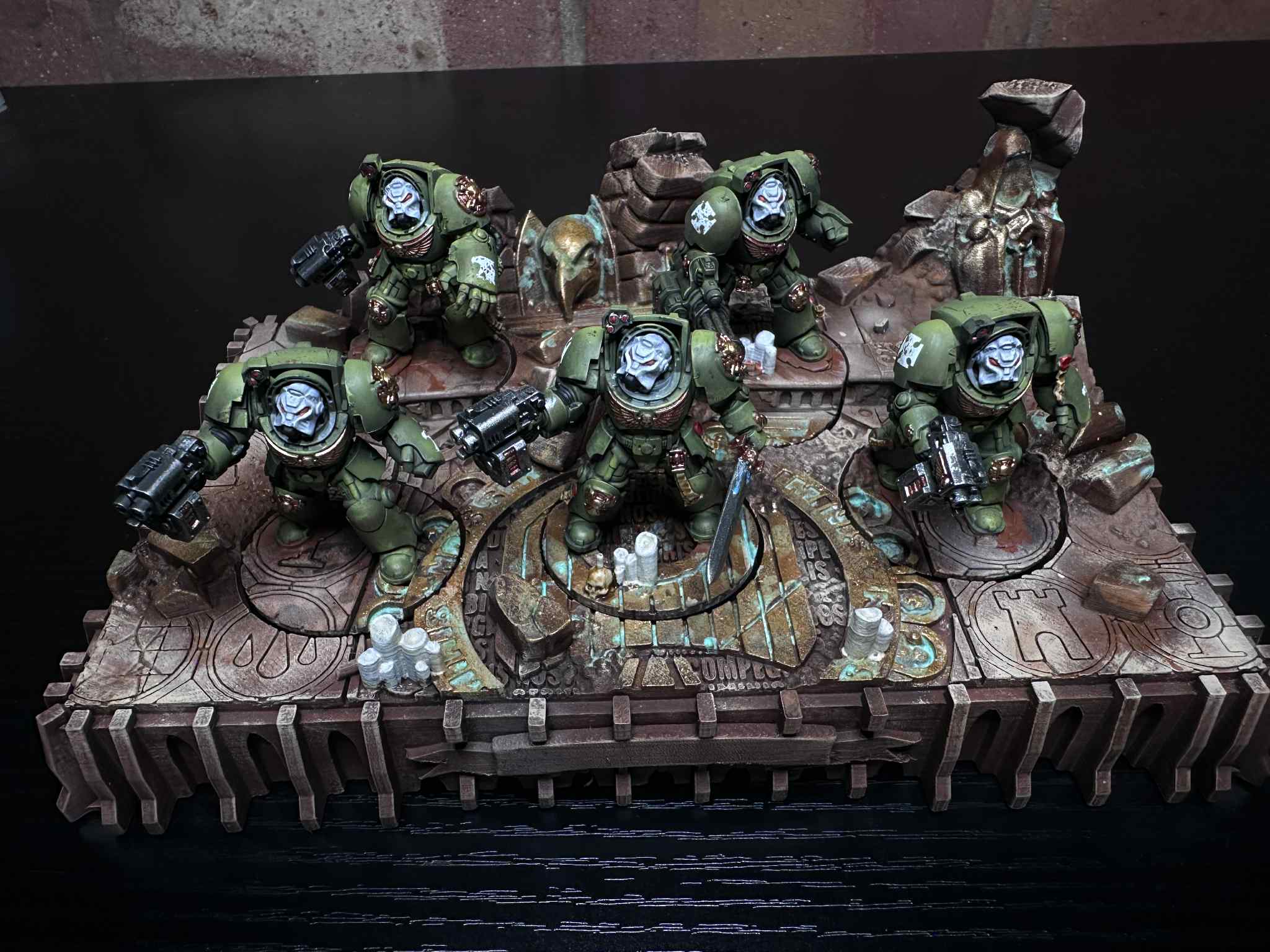 Imperial Display Plinth with 40mm bases