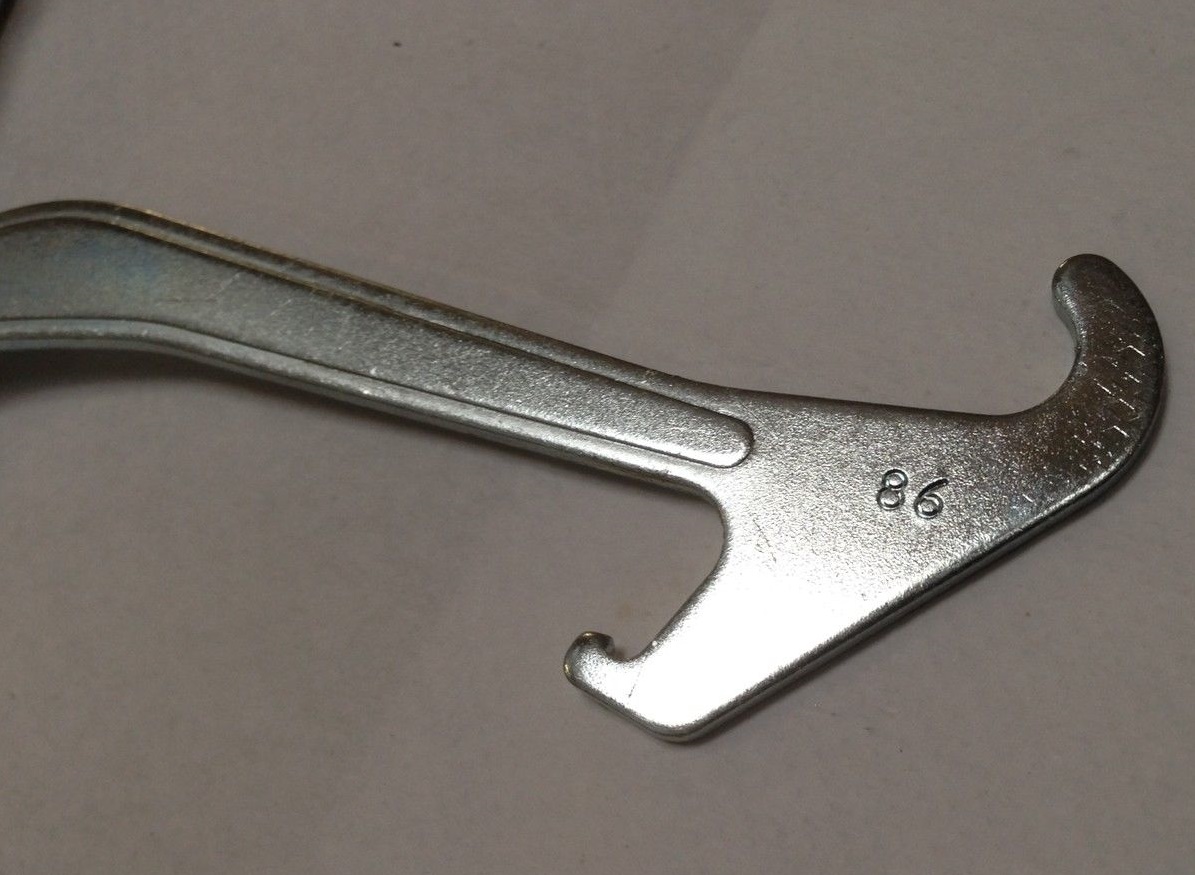 Britannia si-9tf-gra-ch Cooker Main Oven and side oven door hinge