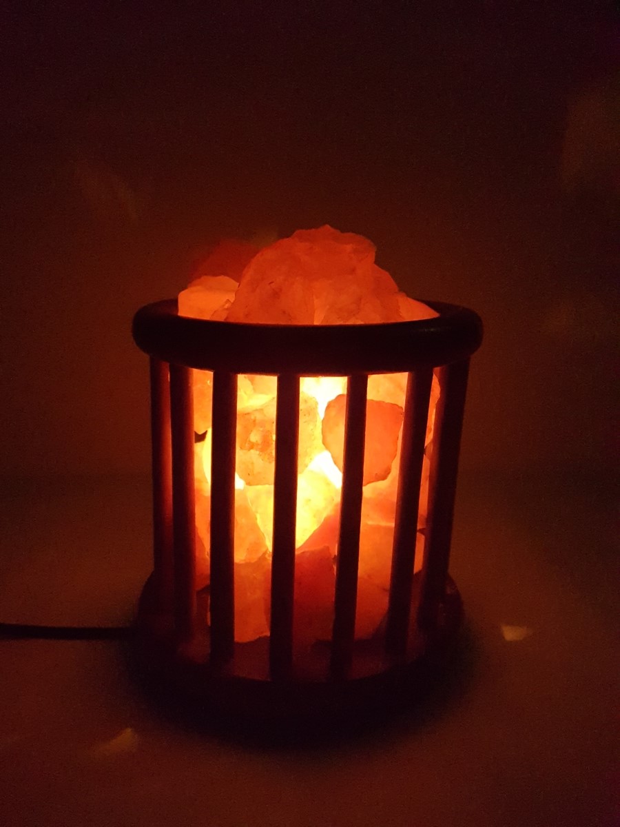 Wooden Basket Salt Lamp with Pure Himalayan Salt chunks