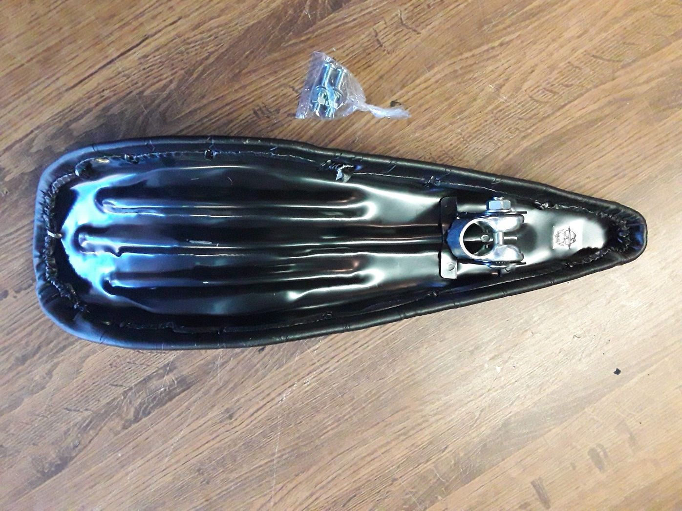 thumbnail interactive-video image 1 of Lowrider 20” Velour Banana Seat – Classic Style In 6 Colors For Your Custom Build 1 of 5