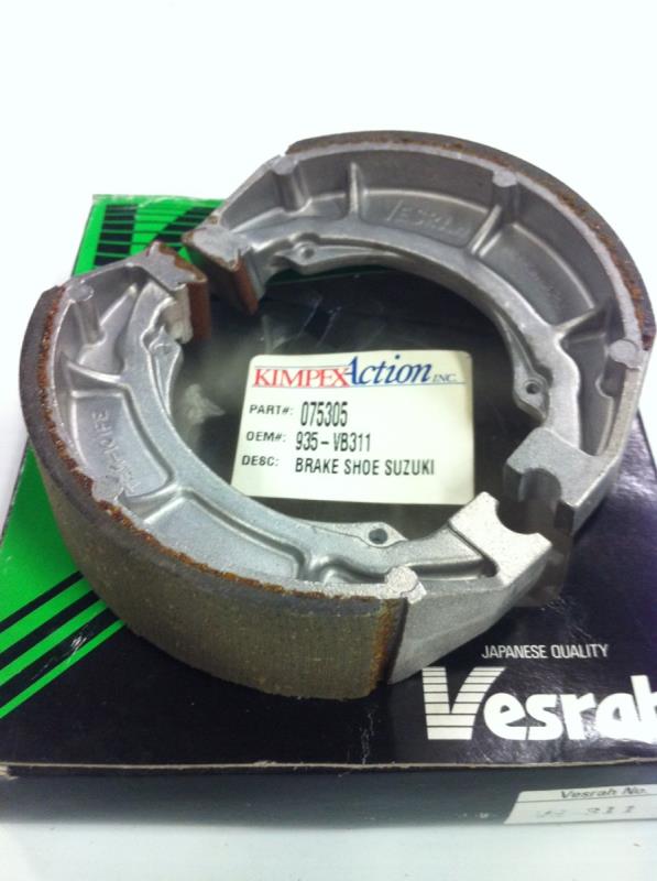 thumbnail image 2 of Front Brake Shoes For Suzuki RM125 1981-1983 – Caltric – 54410-14100 64400-40810 2 of 3