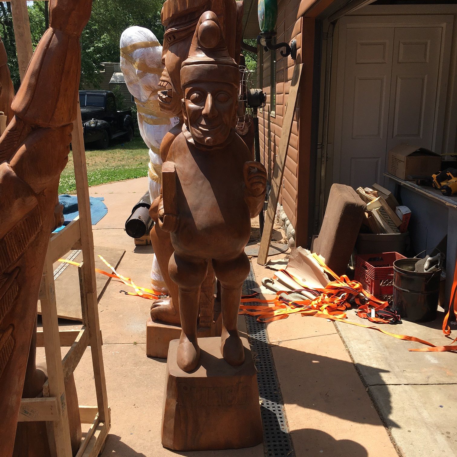 Punch Cigar Statue / Wooden Statues / Punch Statues / Wooden Punch