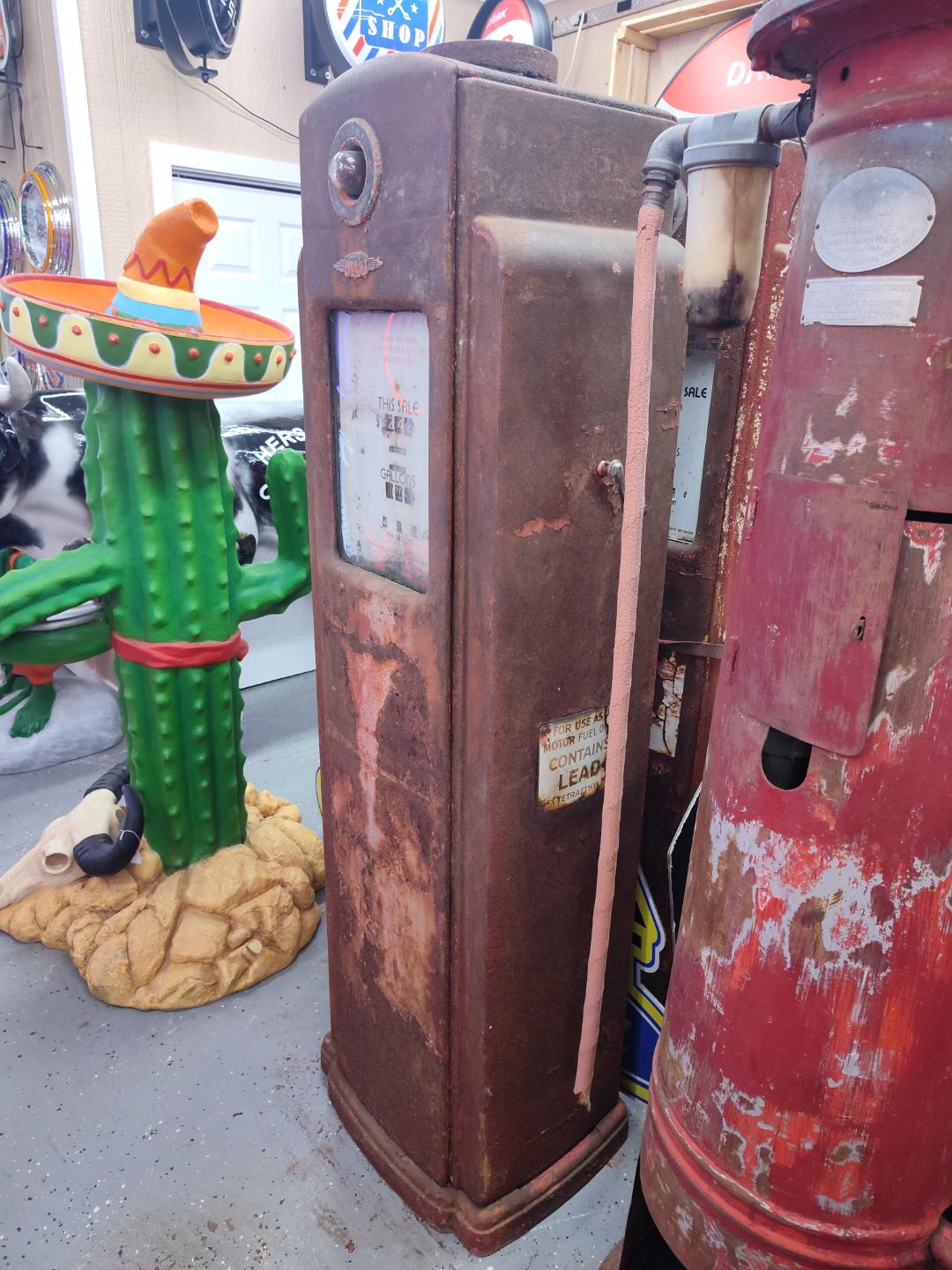 371 Gas Pump / Gas Pumps