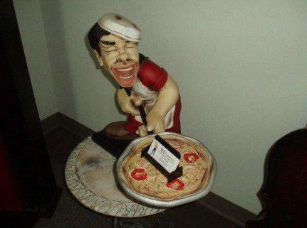 Italian Cook Small Statue / Pizza Statue / Pizza Restaurant Decor