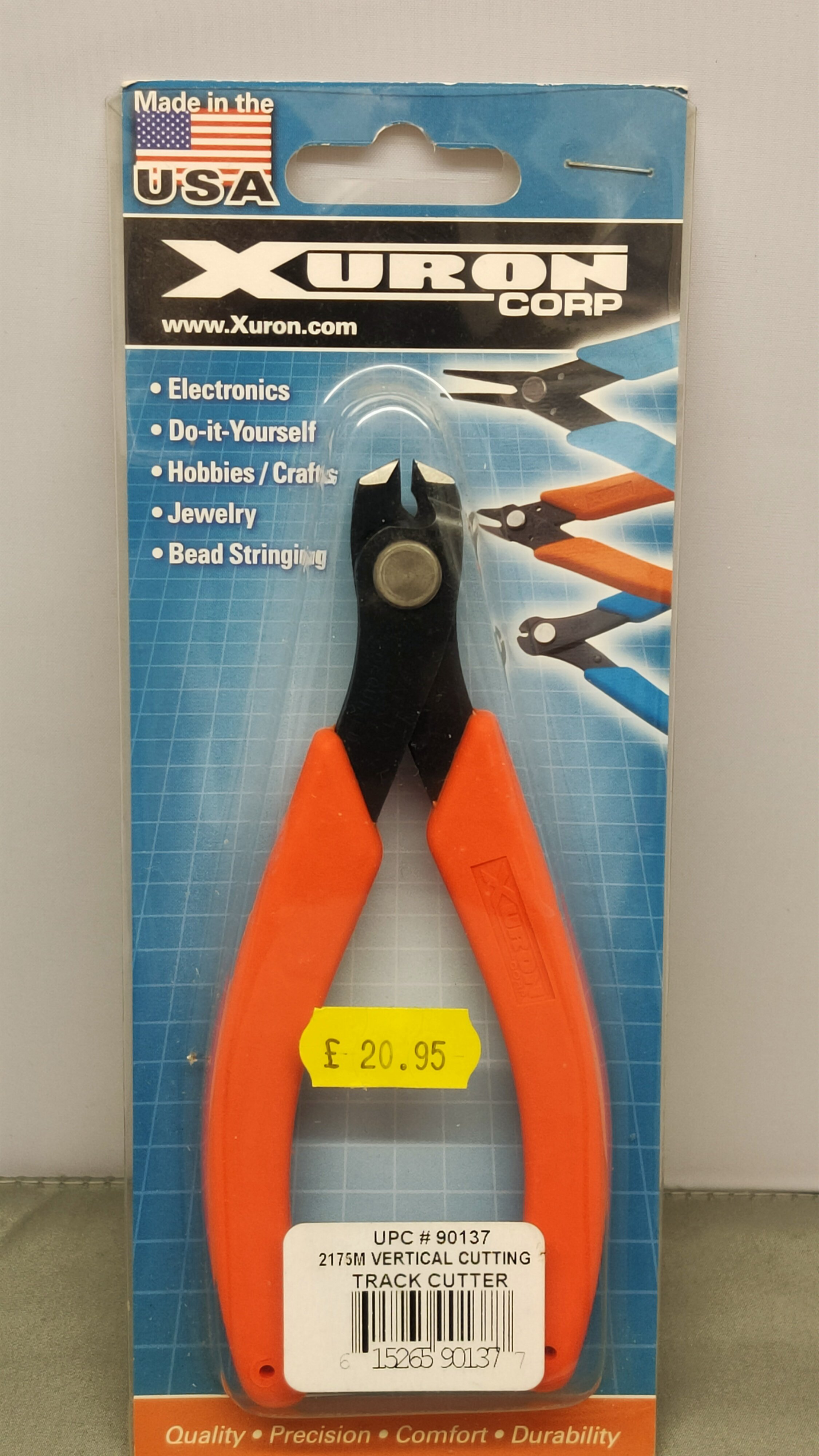 Xuron. Vertical cutting track cutter