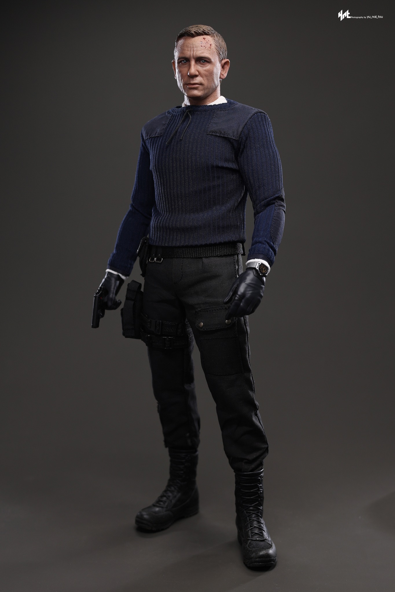 Hot Toys – No Time To Die - 1/6th scale James Bond (Commando Outfit ...