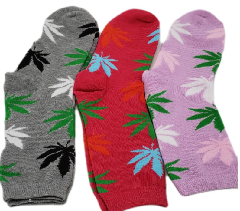 Ely Wholesale Pot Leaf Socks