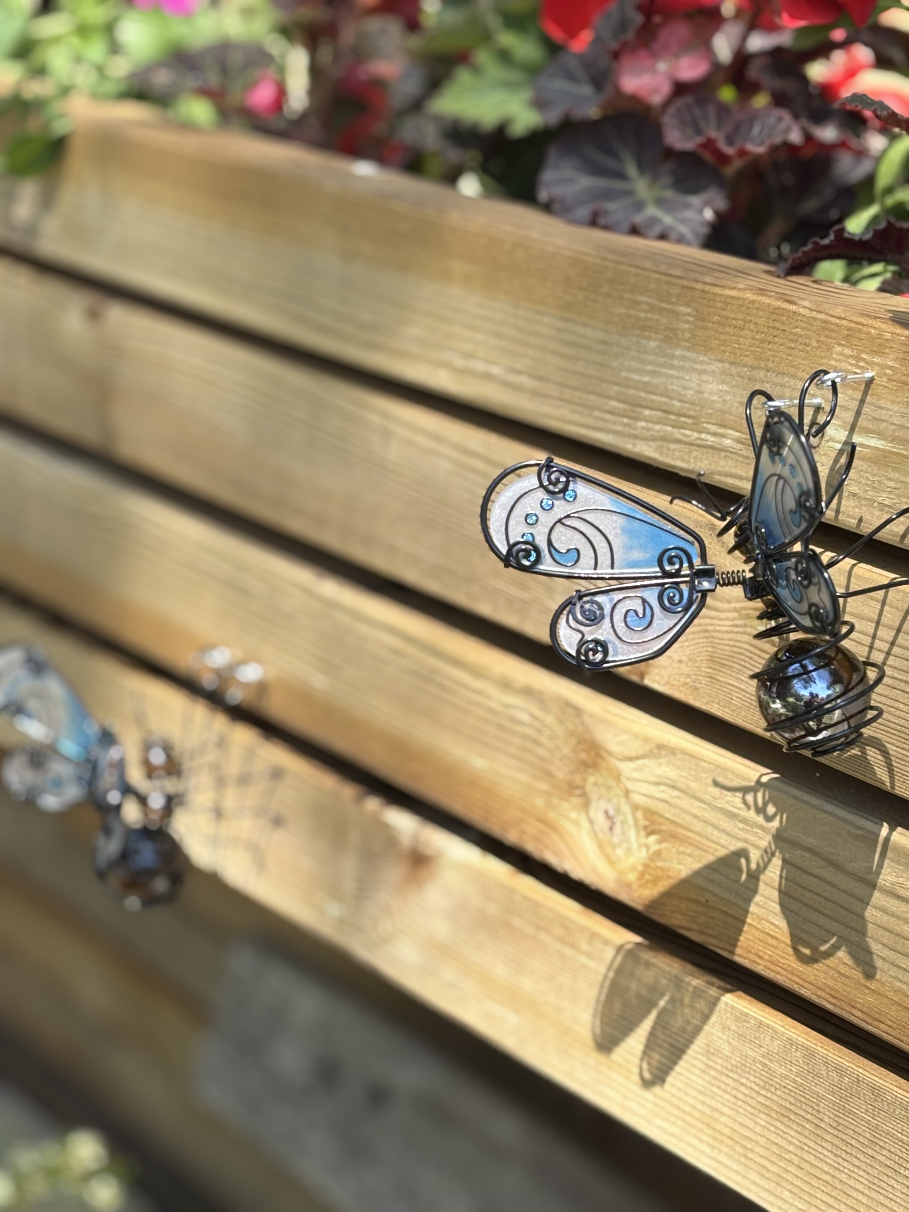 Glass Wing Honeybee Pot Hanger