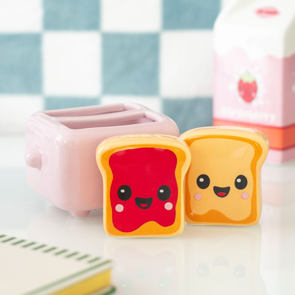 Toast Salt and Pepper Shakers