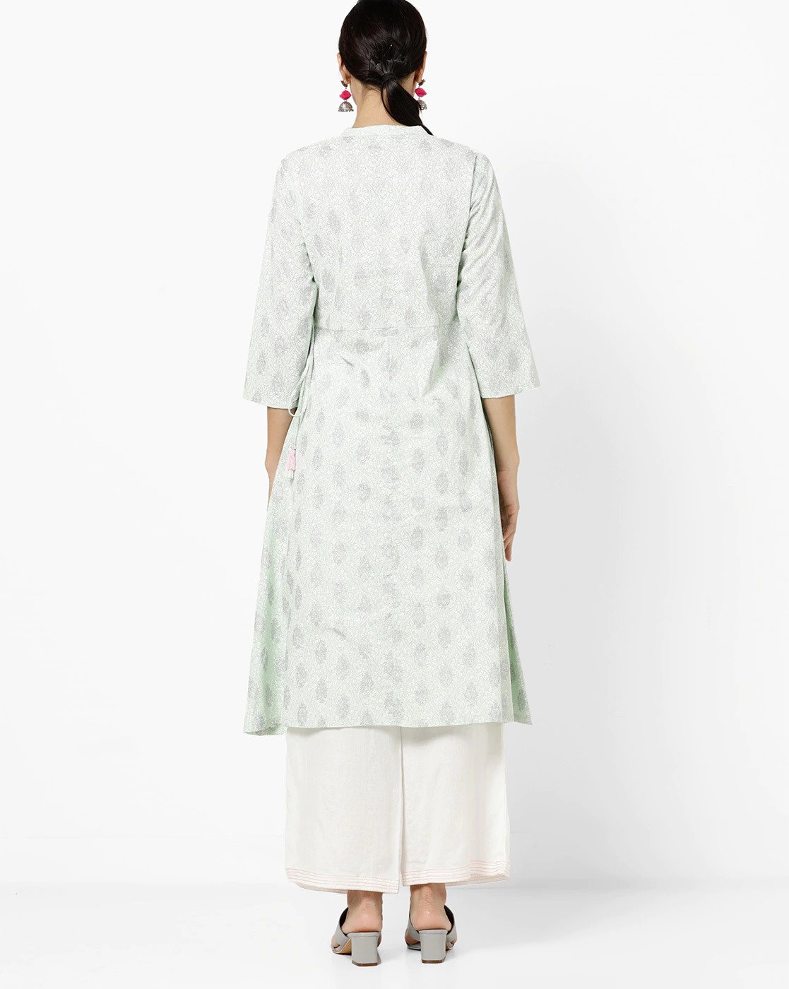 V-neck Angrakha-Style Kurta : L