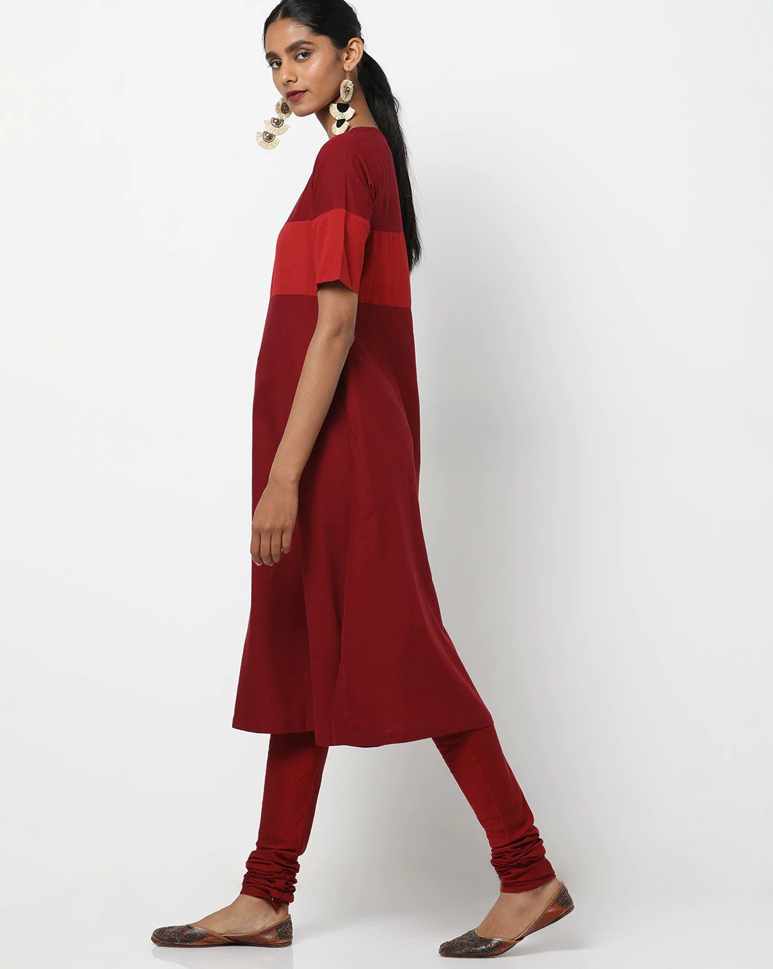 Colourblock Round-Neck Flared Kurta : S