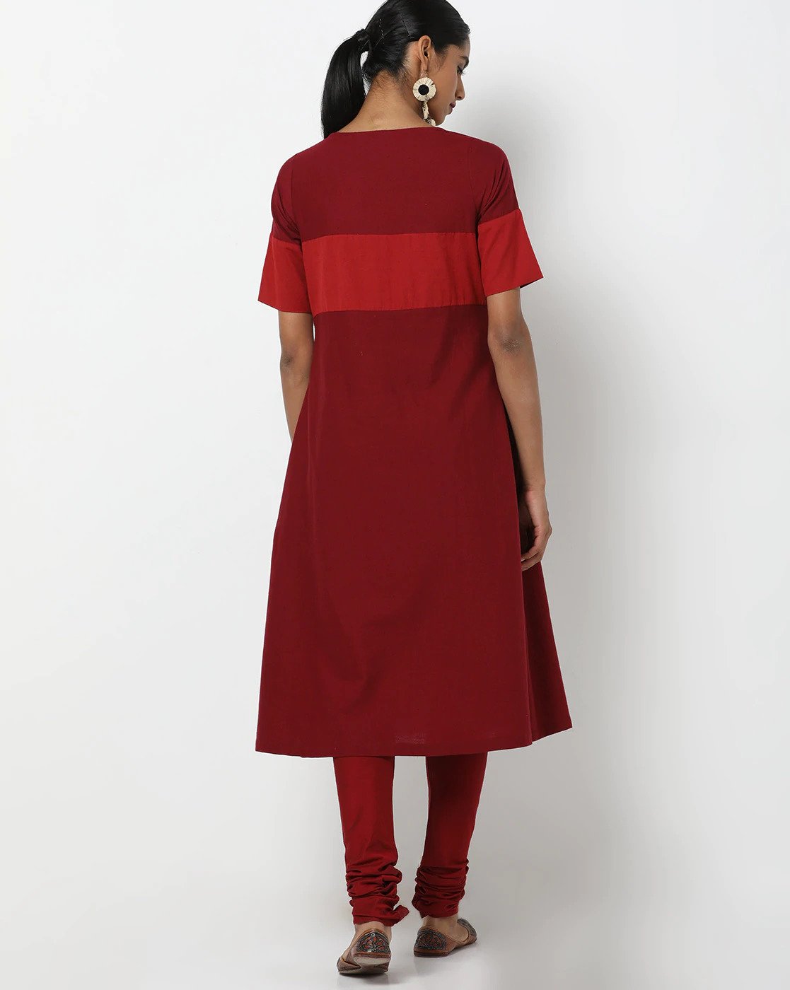 Colourblock Round-Neck Flared Kurta : S