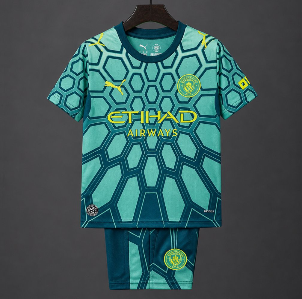 Manchester City goalkeeper kdis