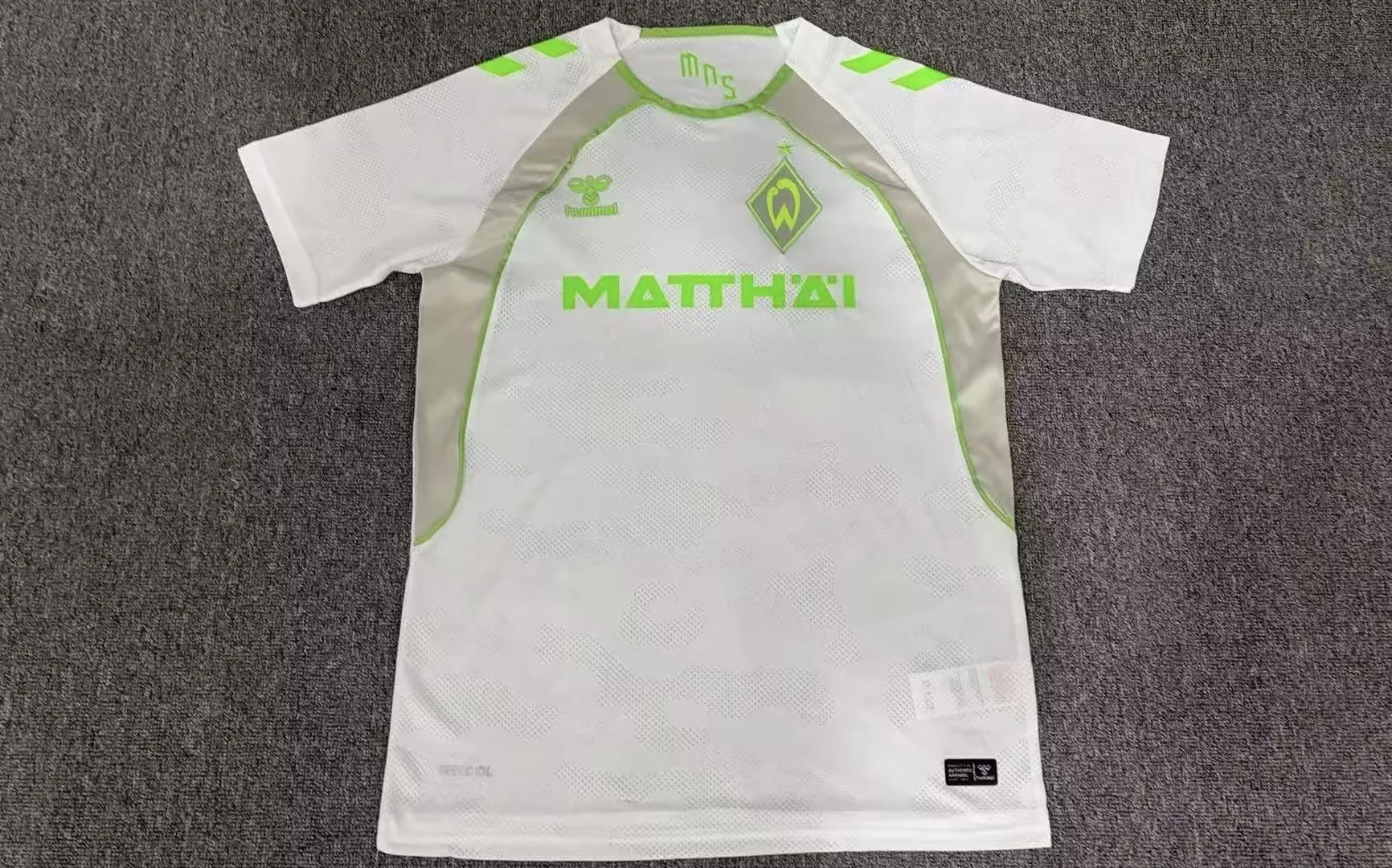 Werder Bremen away adults