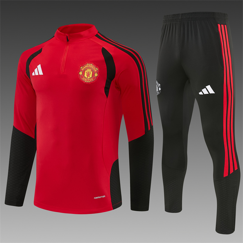 Manchstester United tracksuit