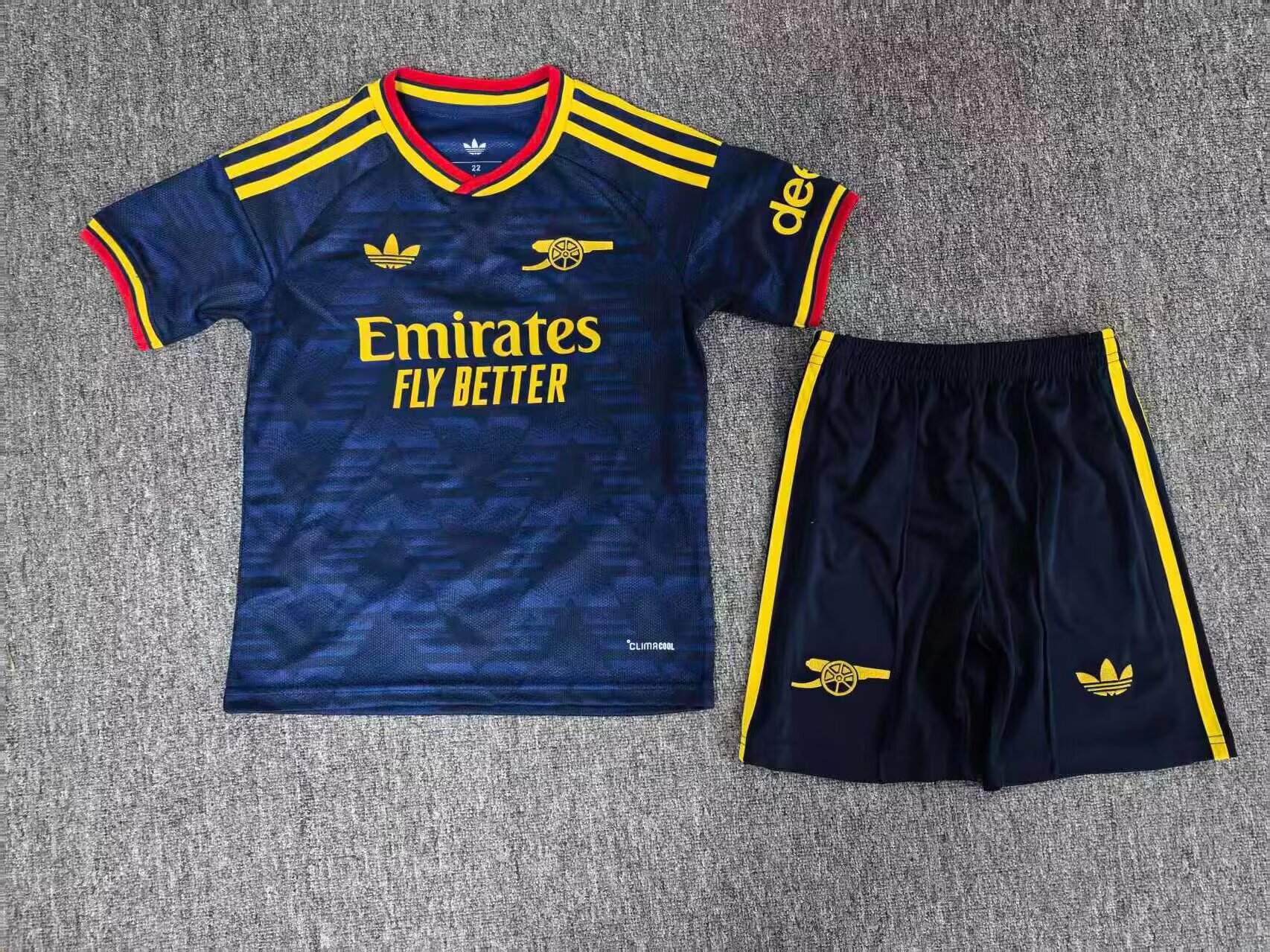 Arsenal away kids