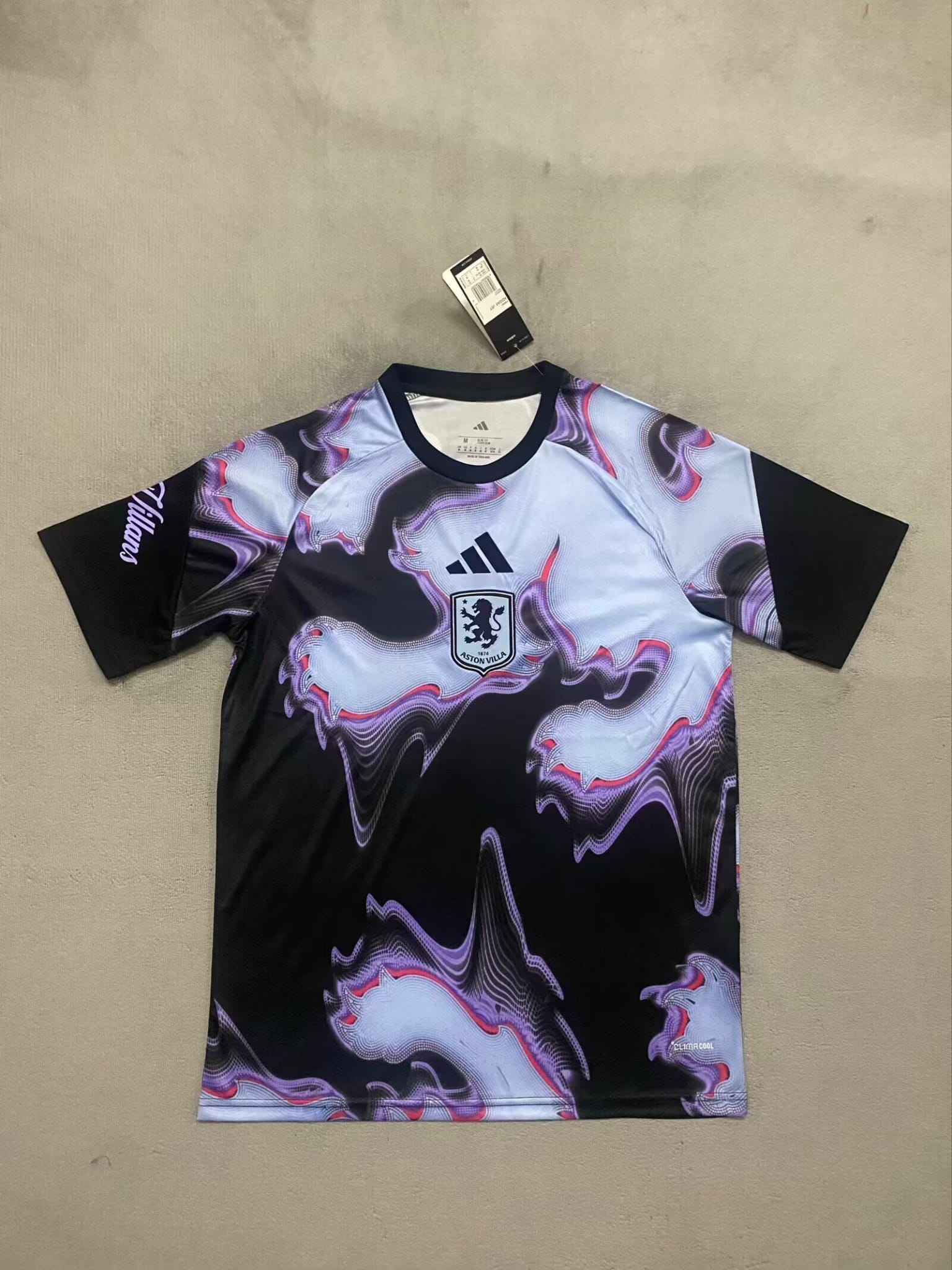 Aston Villa training top