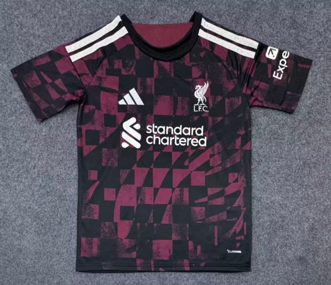 Liverpool training top
