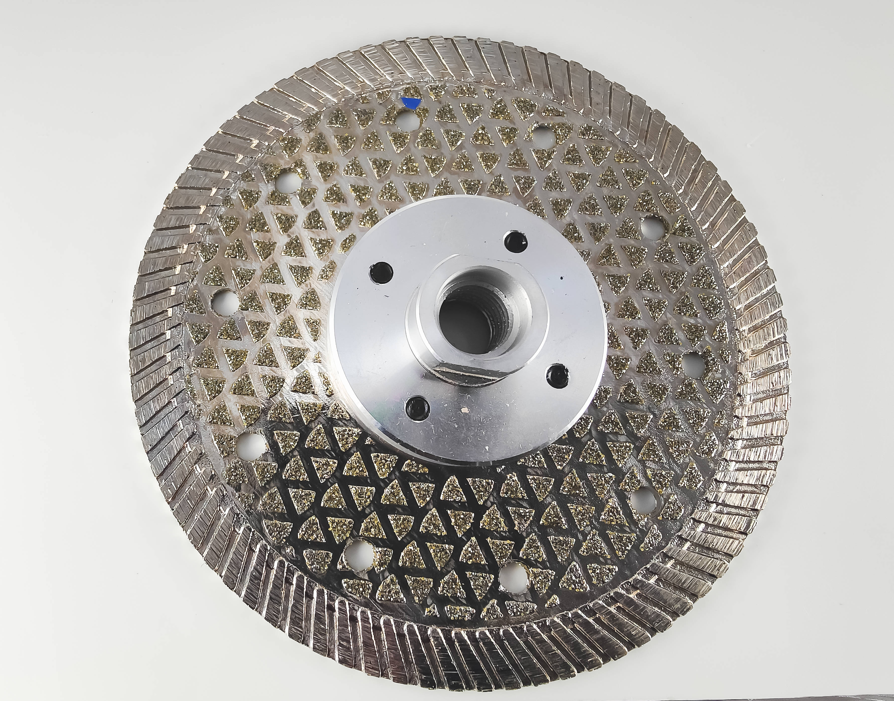 Turbo sintered/electroplated diamond vanity blades with M14 flange