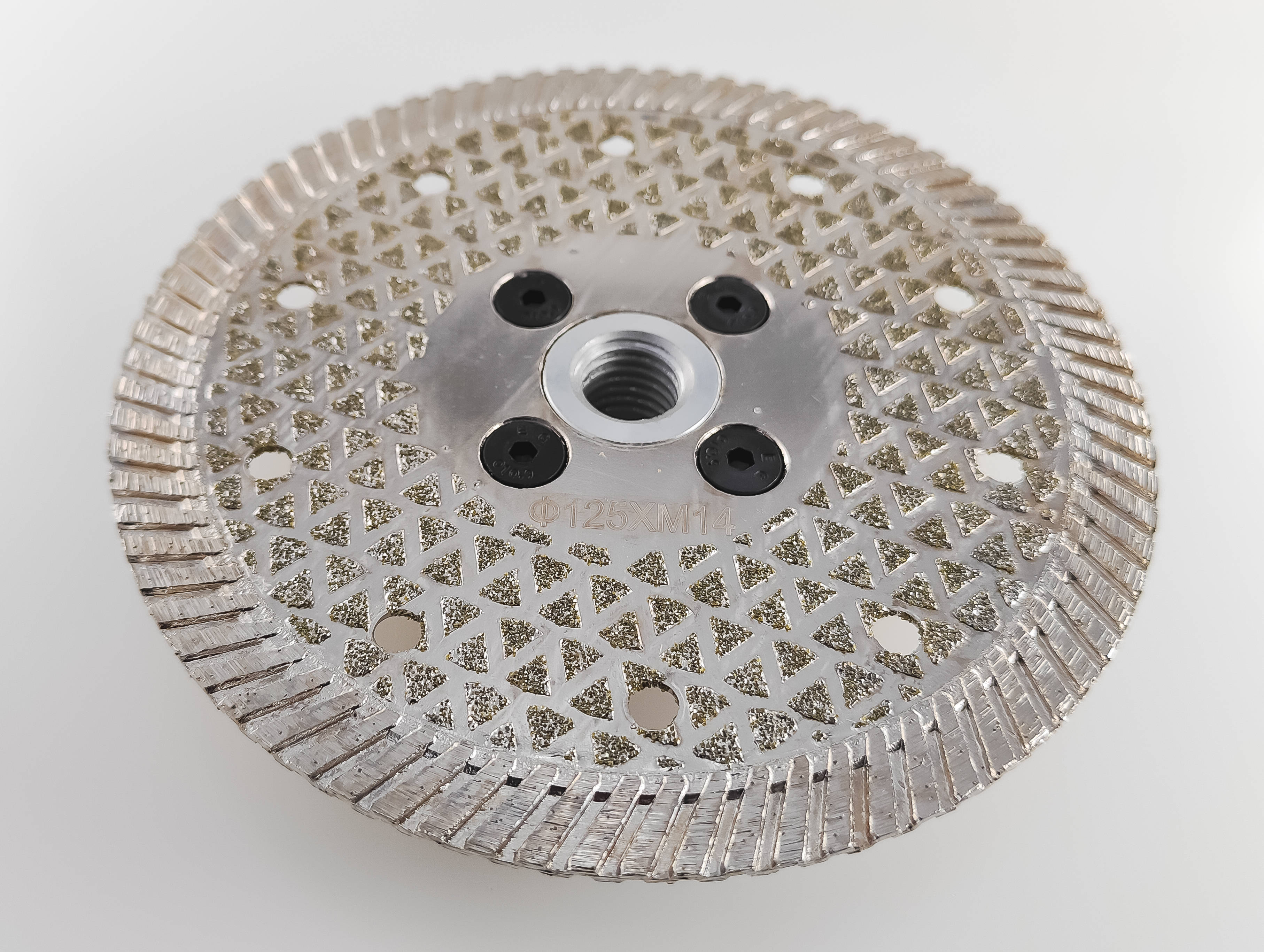 Turbo sintered/electroplated diamond vanity blades with M14 flange