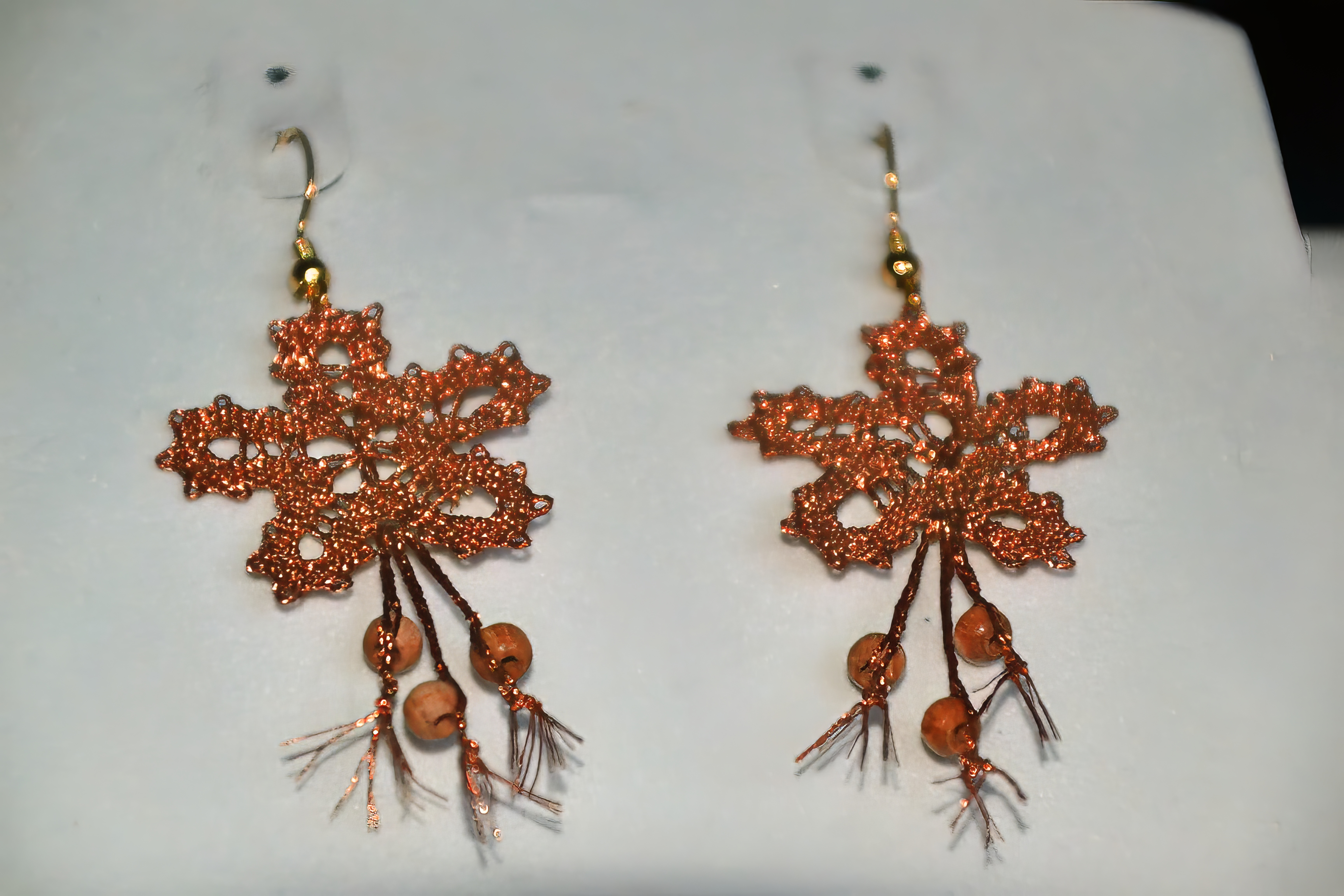 Uhani 24 - temno rjavi metalizirani