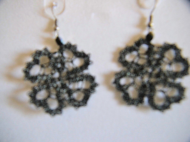 Uhani 28 - Temno sivi metalizirani