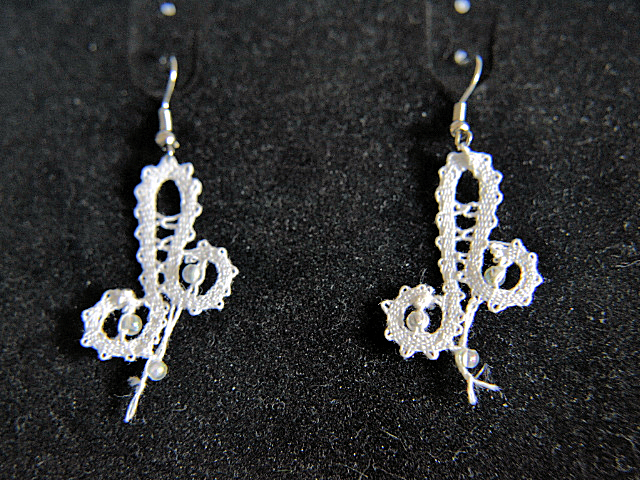 Uhani 3 - beli bombažni