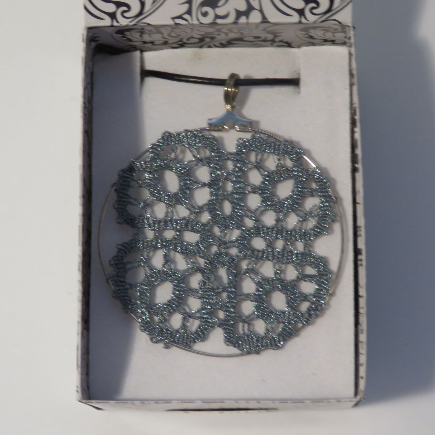 Obesek 1 - temno sivi metaliziran