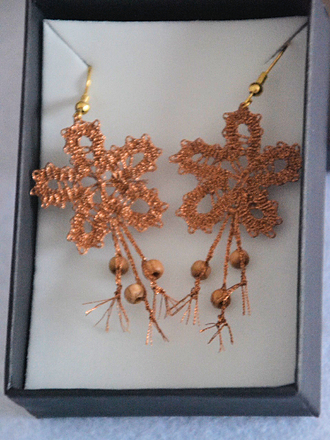 Uhani 24 - temno rjavi metalizirani