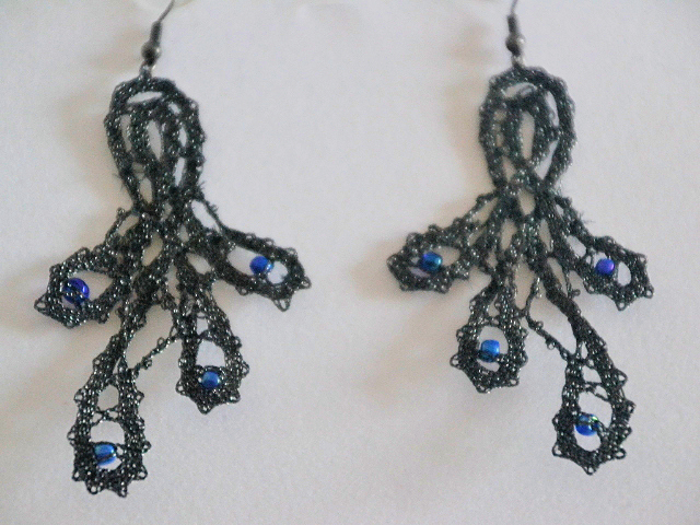 Uhani 9 - črni metalizirani / Black Metalized