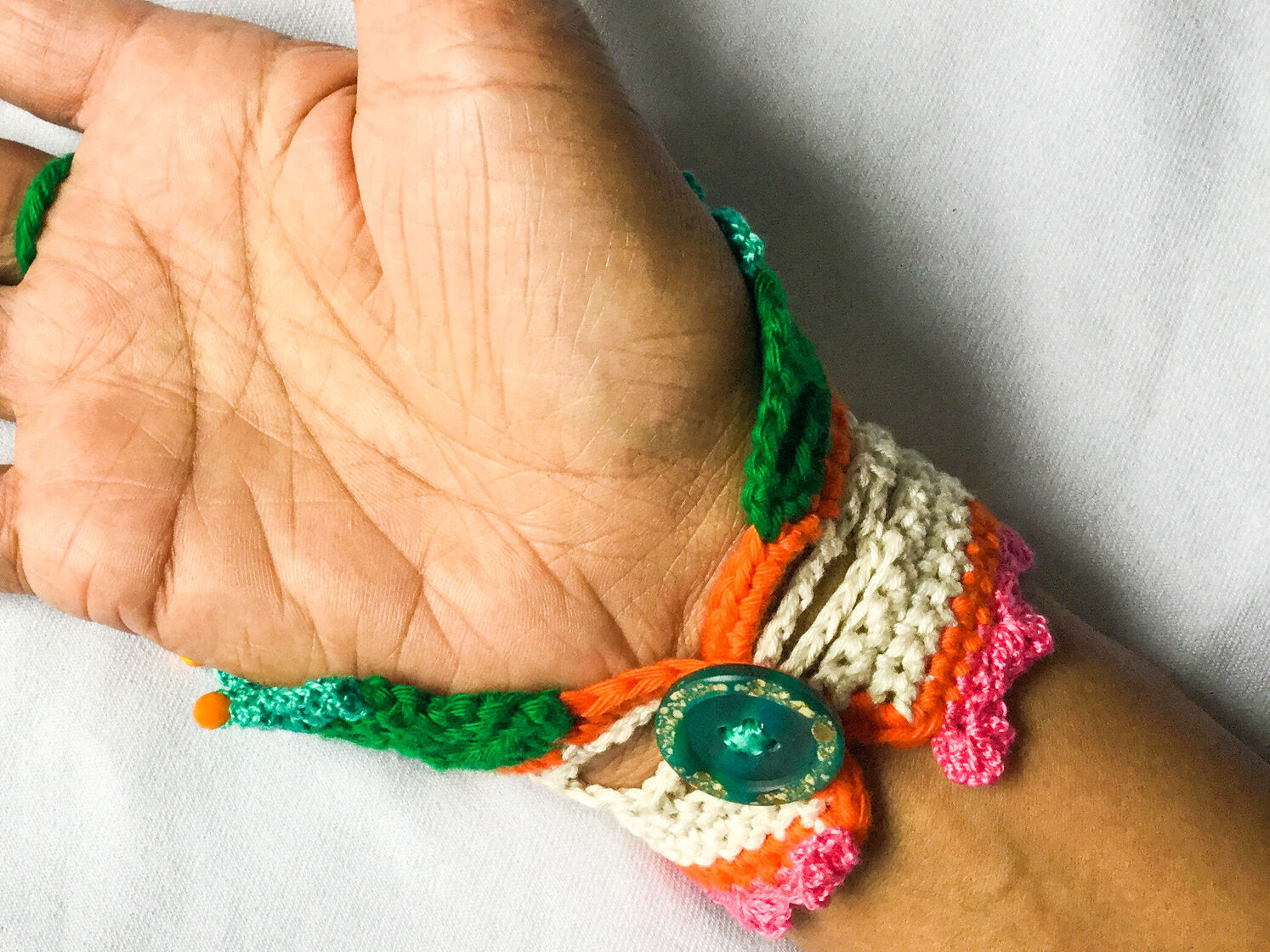 "Flower power" bracelet
