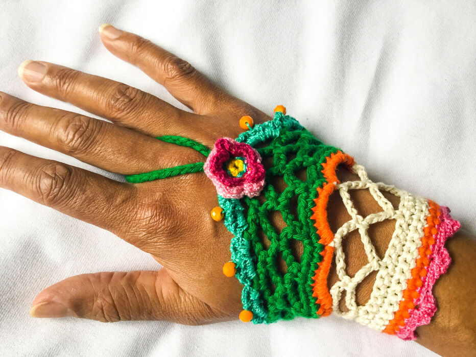 "Flower power" bracelet