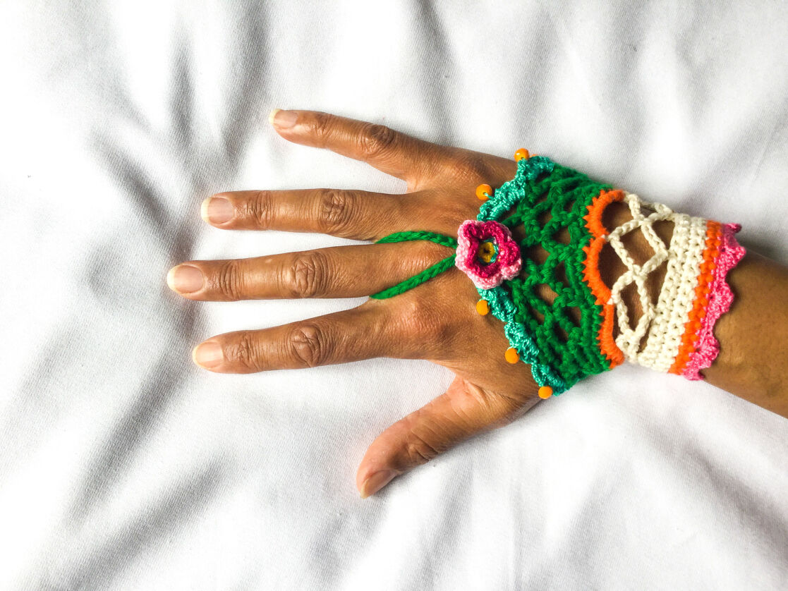 "Flower power" bracelet