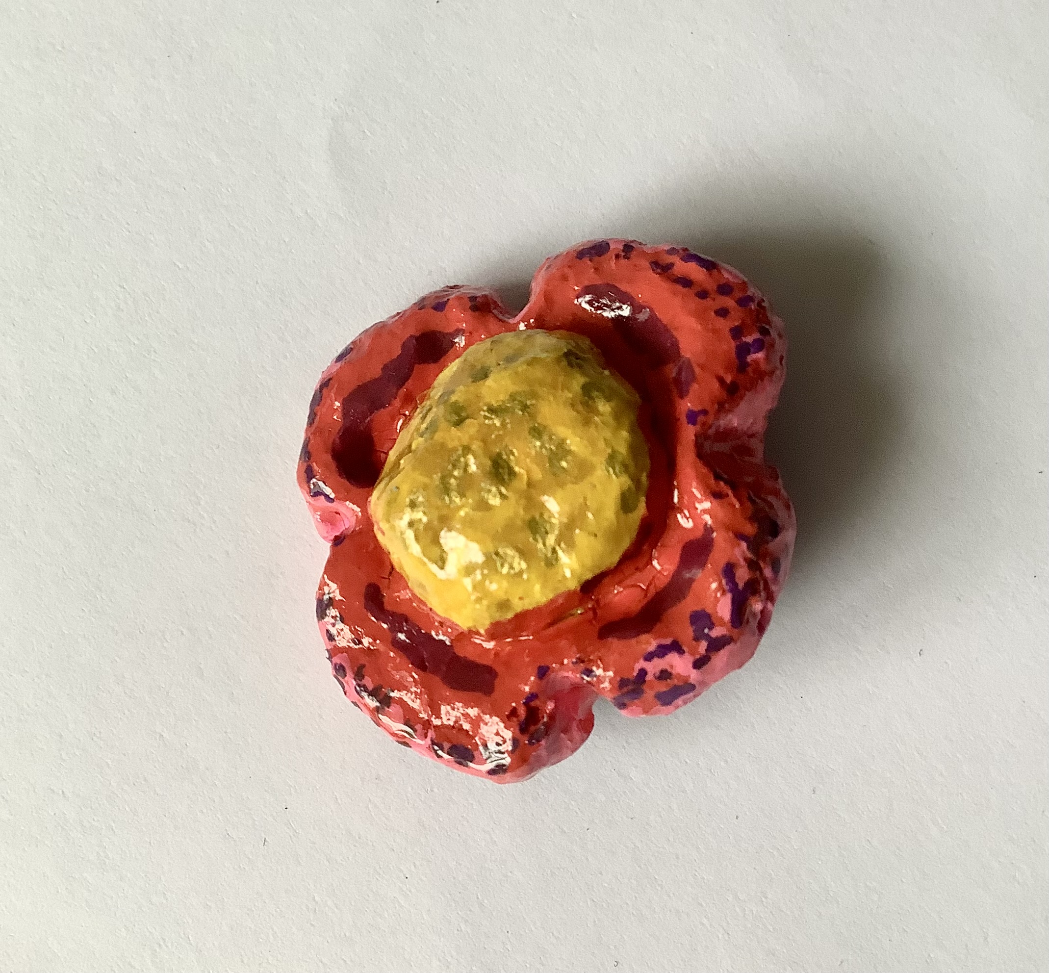 Florita brooches