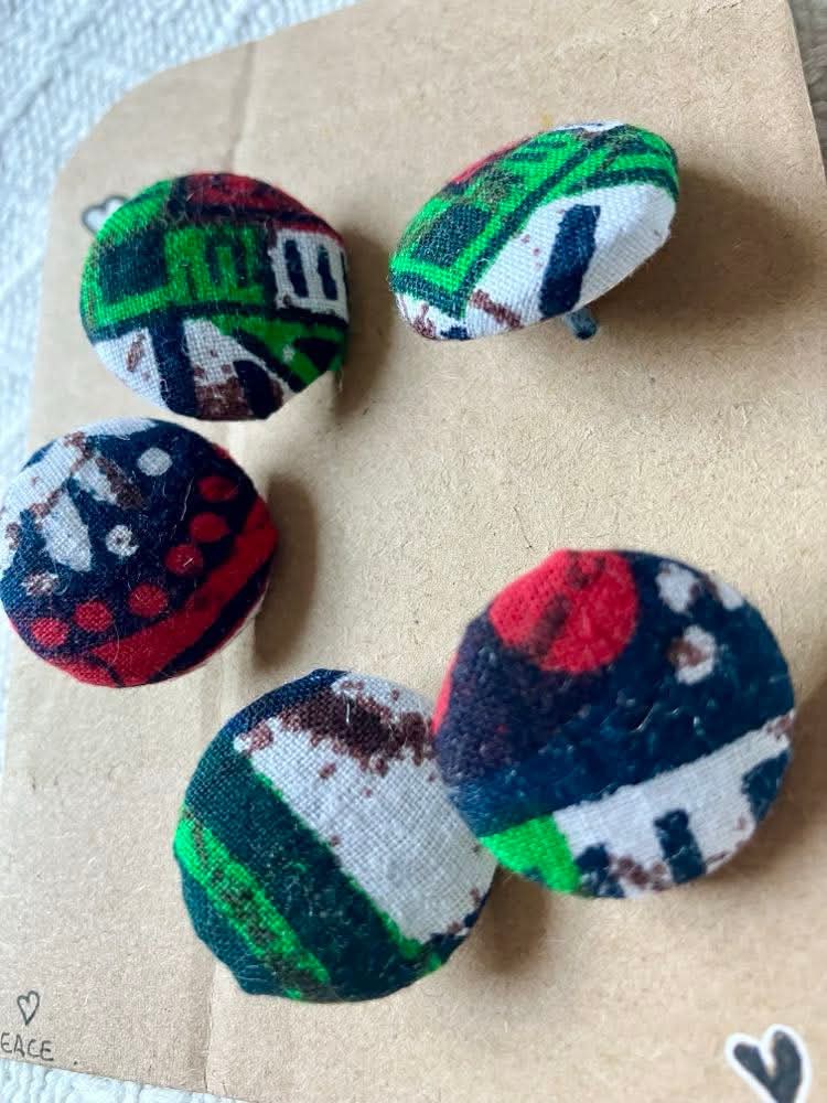 Medium button