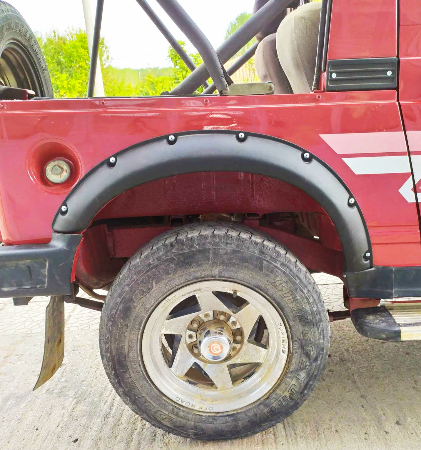 Suzuki Samurai Fiberglass Fender Flares
