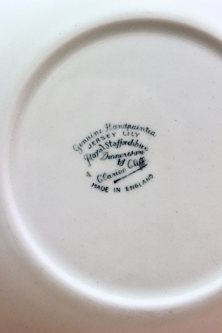 Clarice Cliff Jersey Lily (Magnolia) Plate