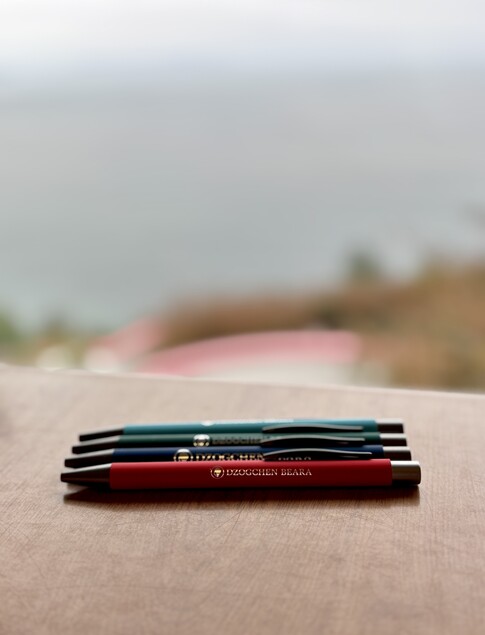 main product image on details page