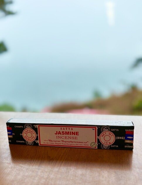 main product image on details page