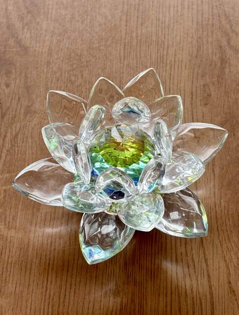 main product image on details page