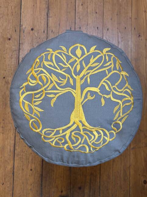 main product image on details page