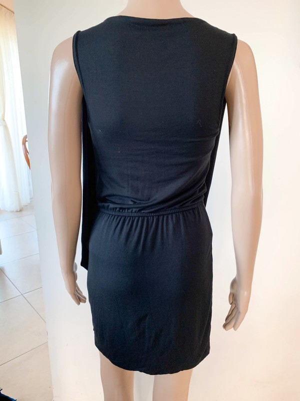 Gestus black dress