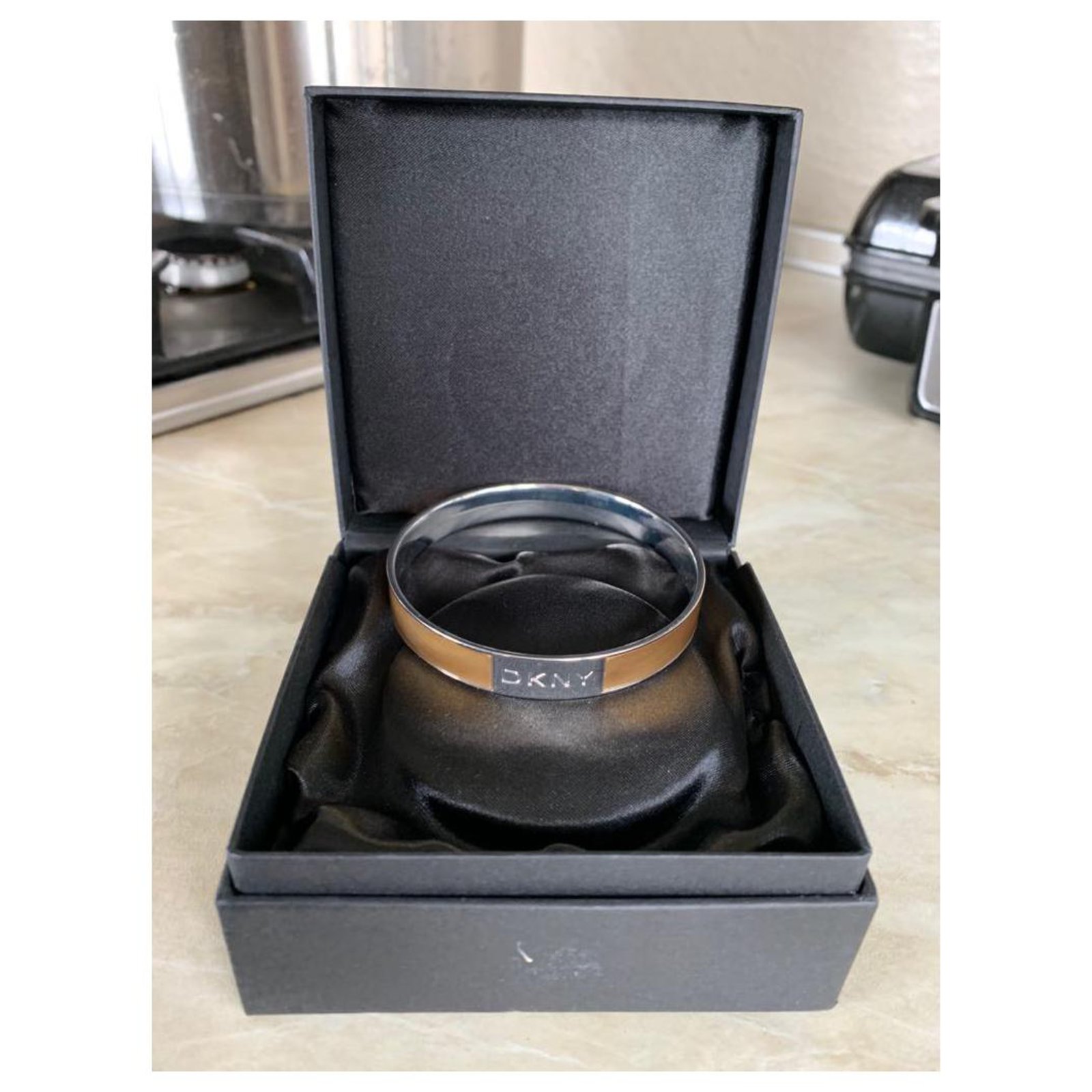 DKNY new bracalet
